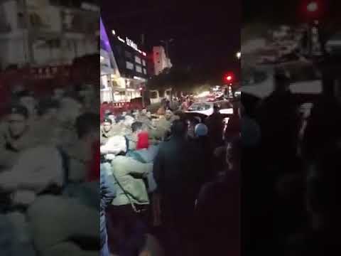 اشكال بين ا لثوار و الجيش في ساحة اليا في صيدا