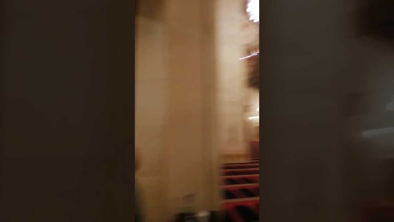 من داخل جامع محمد الامين